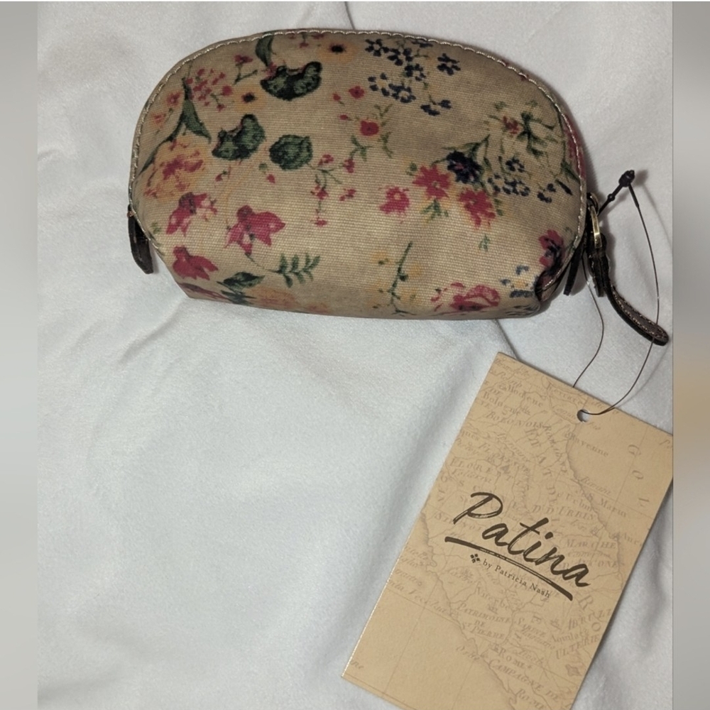 NWT Patricia Nash Valerie Prairie Rose Leather & Canvas Pouch W/ Floral Design - Picture 2 of 6